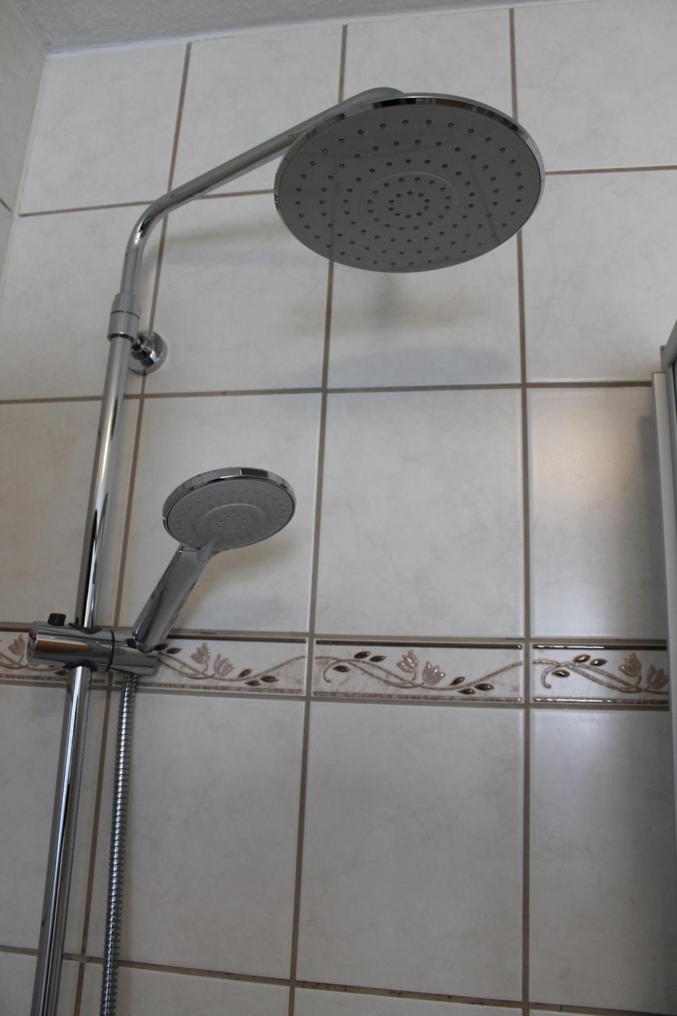 Standard Einzelzimmer mit Dusche